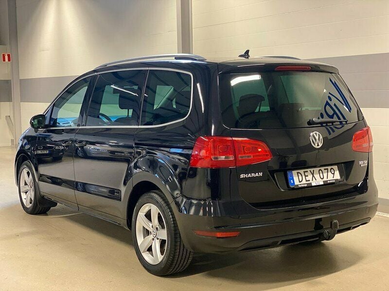 Begagnad VW Sharan 140 HK (102 kW) 2014 Svart Minibuss