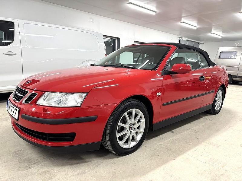 Begagnad Saab 9-3 Cabriolet Linear 175 HK (128 kW) 2003 Röd Cab