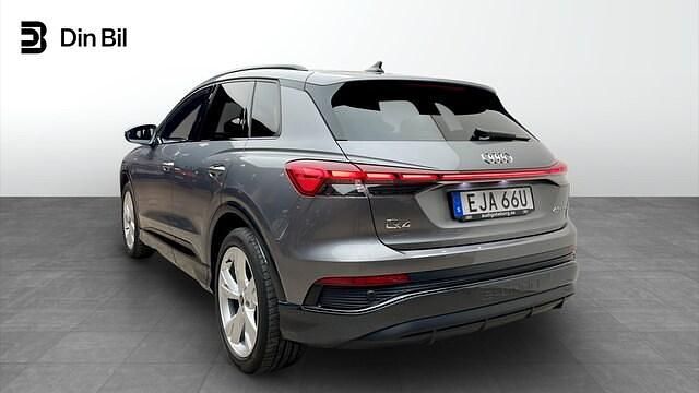 Begagnad Audi Q4 e-tron S-Line 210 kW (286 HK) 2024 Grå SUV