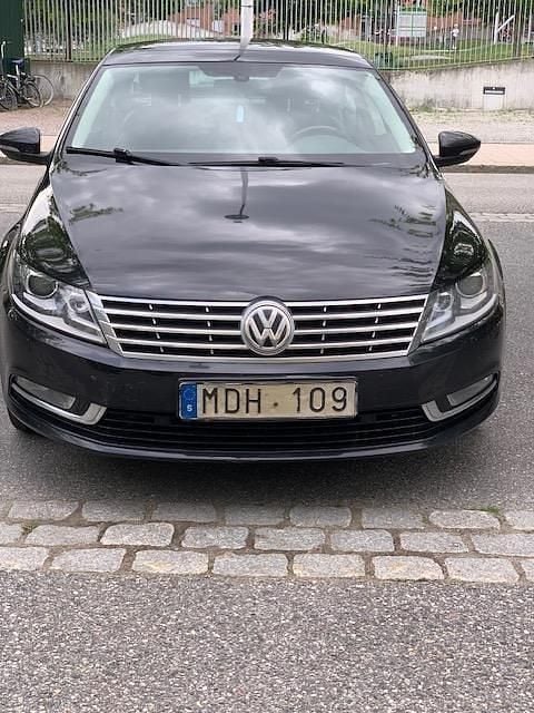 Svart Begagnad 2013 VW CC Sedan | 88 000 kr (Superpris) - Bild 1/4