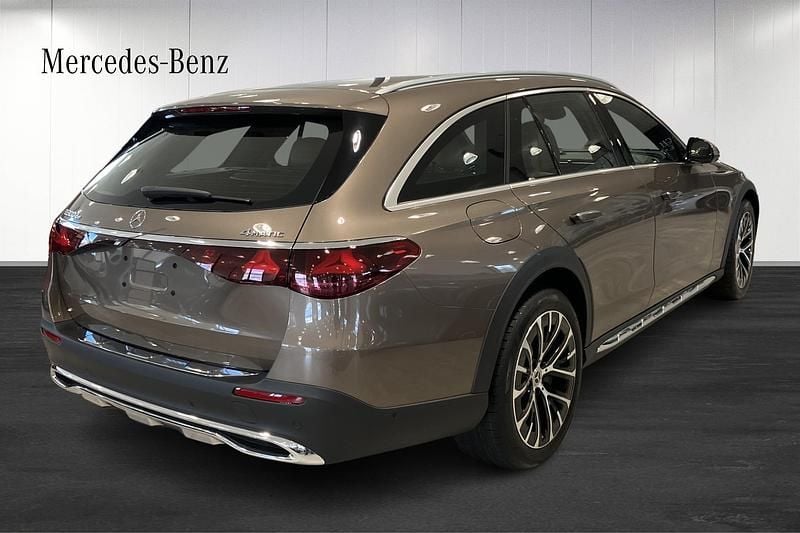 Ny Mercedes E300 Avantgarde 2026 Brun Kombi