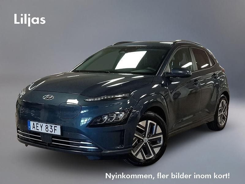 Blå Begagnad 2021 Hyundai Kona SUV | 212 000 kr (Lite dyr) - Bild 1/4