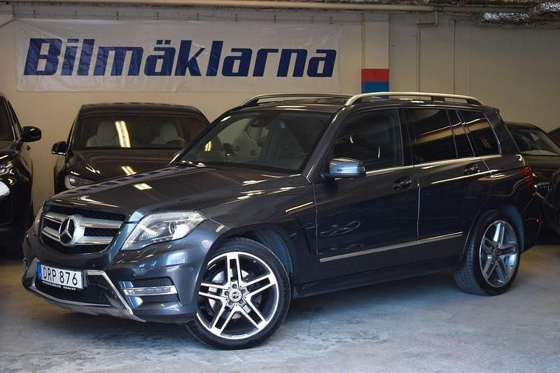 Mörkgrå Begagnad 2014 Mercedes GLK220 AMG line SUV | 169 000 kr (Dyr) - Bild 1/4