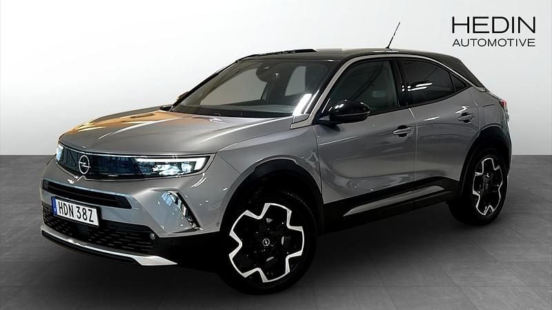 Jet black Begagnad 2022 Opel Mokka Ultimate SUV | 184 900 kr (Bra pris) - Bild 1/4