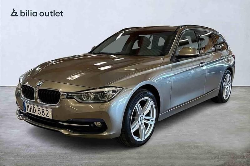Silver Begagnad 2016 BMW 320 Kombi | 174 900 kr (Marknadspris) - Bild 1/1
