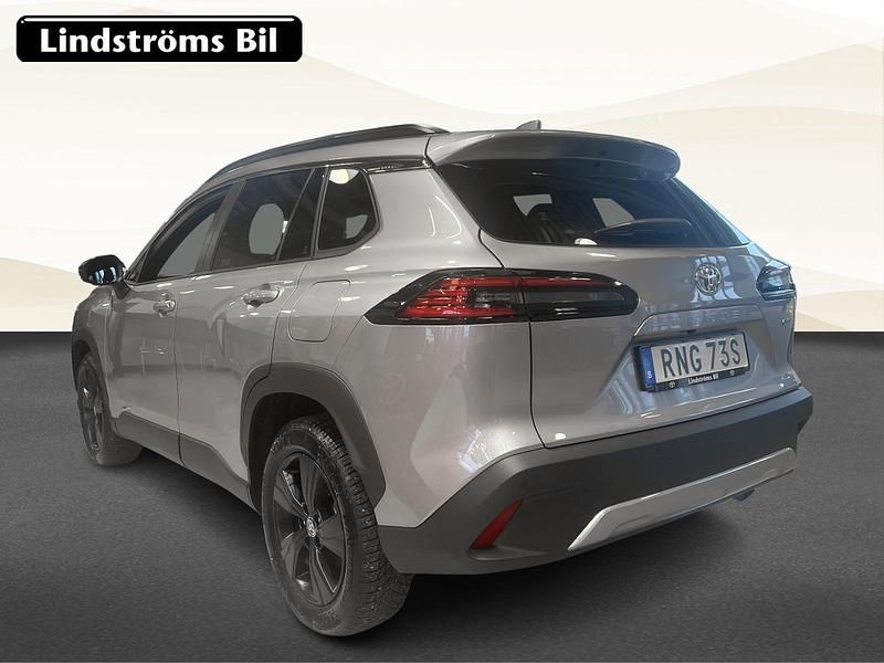 Begagnad Toyota Corolla Cross Style 200 HK (147 kW) 2025 Grå SUV