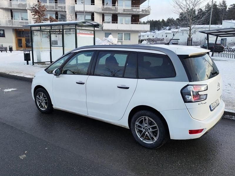 Begagnad Citroën Grand C4 Picasso 120 HK (88 kW) 2015 Minibuss