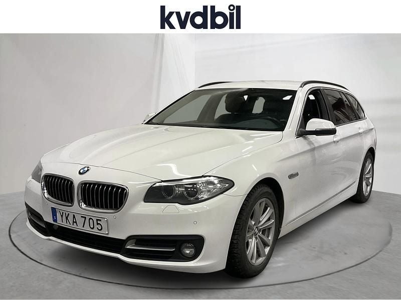 Vit Begagnad 2017 BMW 520 Kombi | 159 000 kr (Bra pris) - Bild 1/3