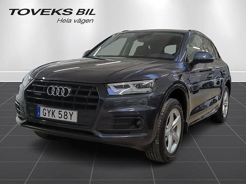 Manhattan gray metallic Begagnad 2020 Audi Q5 Comfort SUV | 274 900 kr (Superpris) - Bild 1/4