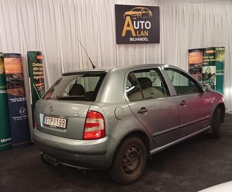 Begagnad Skoda Fabia 75 HK (55 kW) 2006 Grå