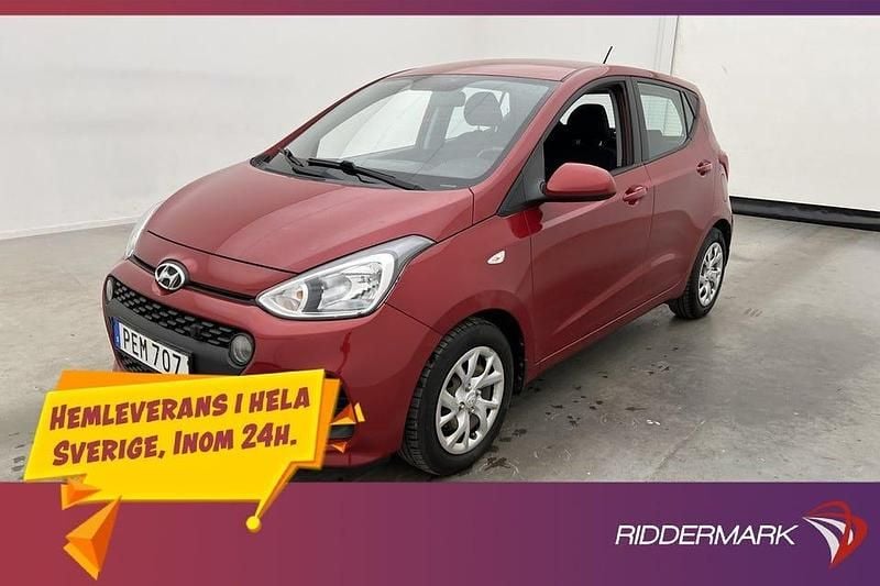 Röd Begagnad 2016 Hyundai i10 Comfort Halvkombi | 94 800 kr (Lite dyr) - Bild 1/3