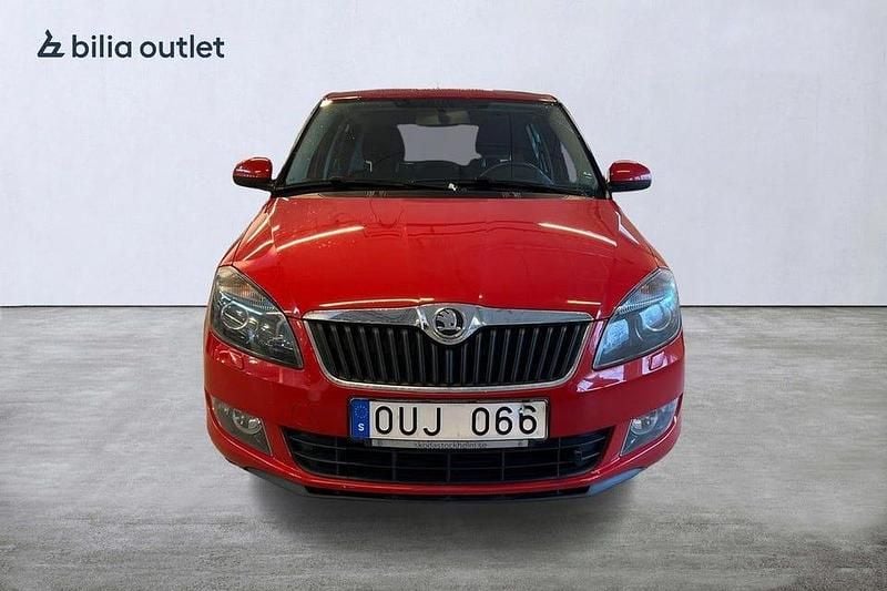 Begagnad Skoda Fabia 105 HK (77 kW) 2013 Röd Halvkombi