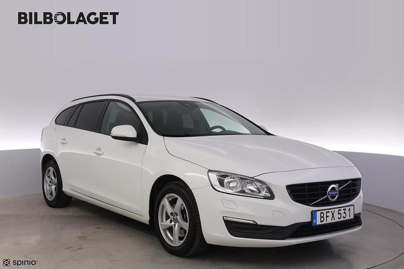 Begagnad Volvo V60 Business Edition 154 HK (113 kW) 2016 Vit Kombi