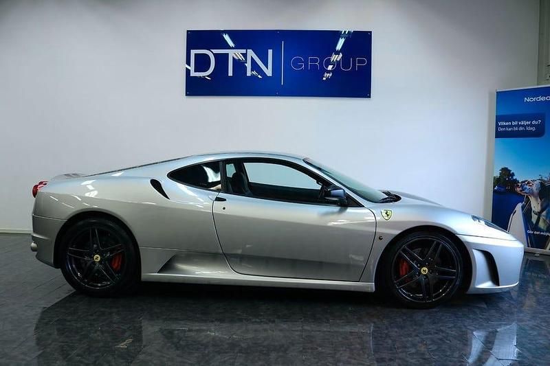 Silver Begagnad 2008 Ferrari F430 Sportkupé | 1 299 000 kr - Bild 1/4