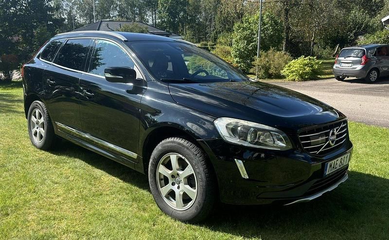 Svart Begagnad 2015 Volvo XC60 Summum SUV | 145 000 kr (Bra pris) - Bild 1/4