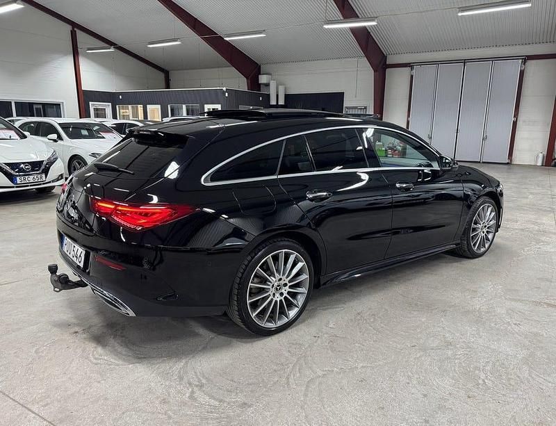 Begagnad Mercedes CLA250 AMG 218 HK (160 kW) 2023 Nattsvart Sedan