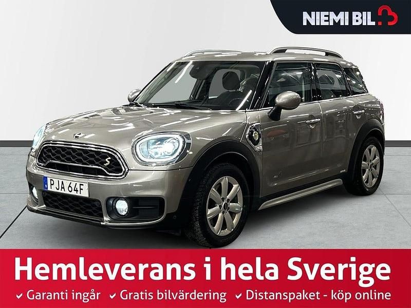 Grå Begagnad 2019 Mini Cooper Countryman Salt SUV | 209 900 kr (Marknadspris) - Bild 1/3