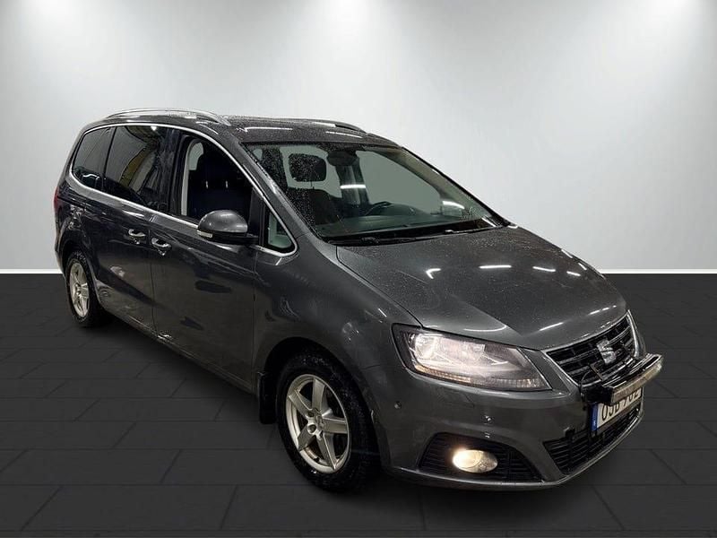 Begagnad Seat Alhambra 4Drive 184 HK (135 kW) 2017 Grå Minibuss