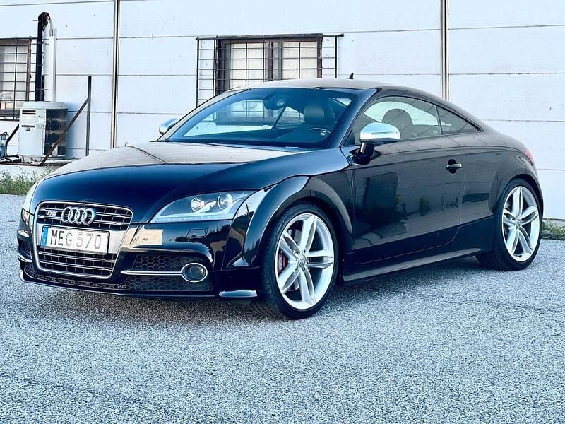 Svart Begagnad 2012 Audi TTS Sportkupé | 149 800 kr - Bild 1/4
