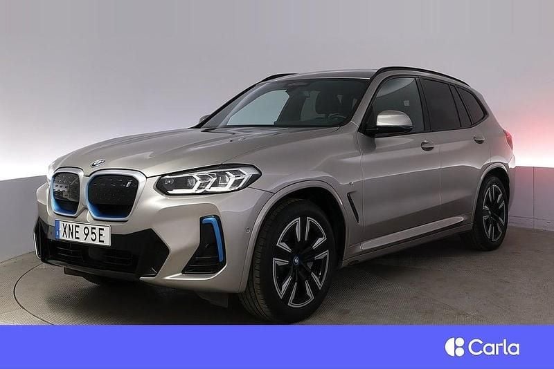 Silver Begagnad 2023 BMW iX3 M Sport SUV | 501 900 kr (Bra pris) - Bild 1/4