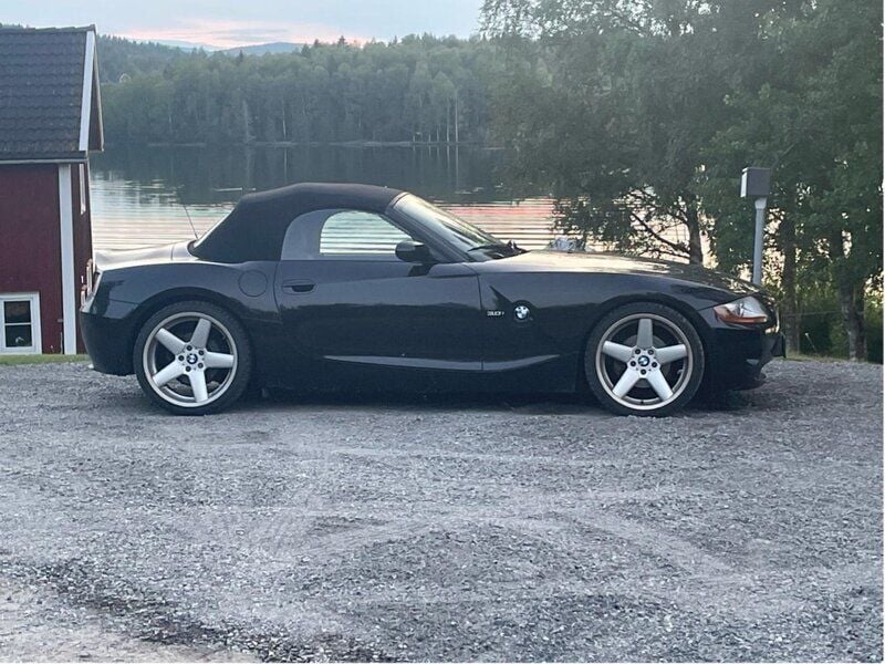 Svart Begagnad 2003 BMW Z4 Cab | 128 000 kr (Bra pris) - Bild 1/1