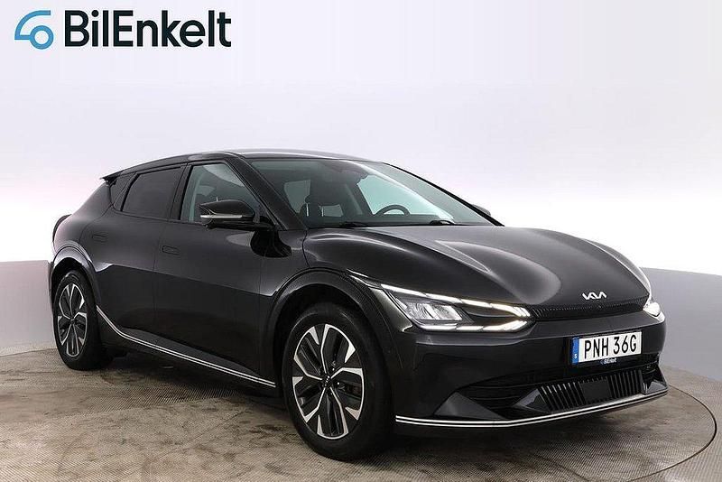 Svart Begagnad 2022 Kia EV6 3 SUV | 374 900 kr (Marknadspris) - Bild 1/4