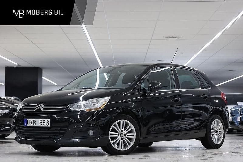 Svart Begagnad 2012 Citroën C4 Halvkombi | 69 900 kr (Marknadspris) - Bild 1/2