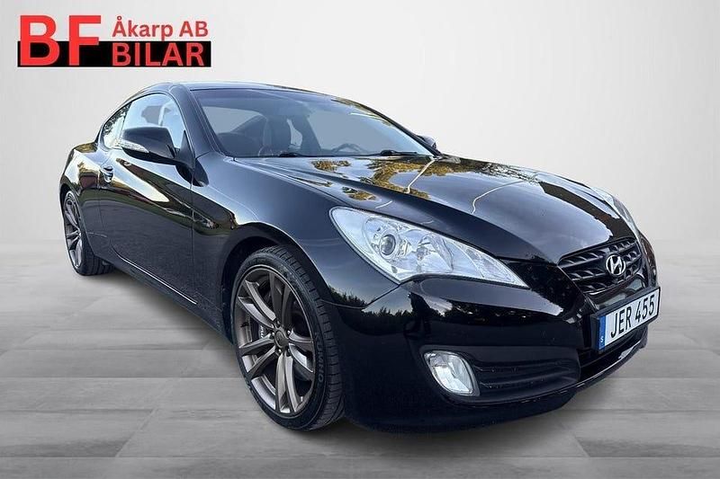 Begagnad Hyundai Genesis 303 HK (222 kW) 2011 Svart Sportkupé