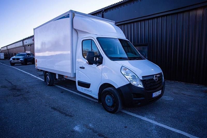 Vit Begagnad 2017 Opel Movano Van | 169 900 kr (Marknadspris) - Bild 1/4