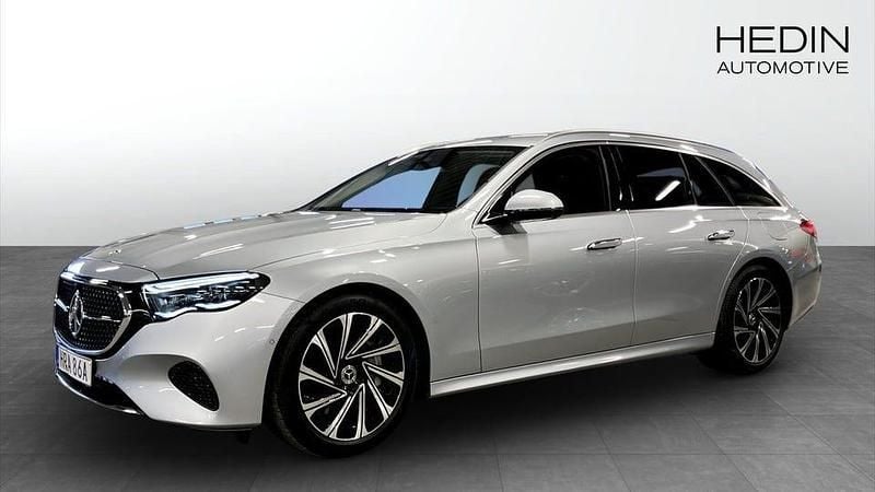 Silver Begagnad 2025 Mercedes E300 Avantgarde | 599 800 kr - Bild 1/4