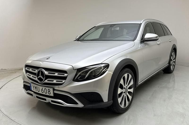 Silver Begagnad 2018 Mercedes E220 Avantgarde | 269 900 kr (Superpris) - Bild 1/4