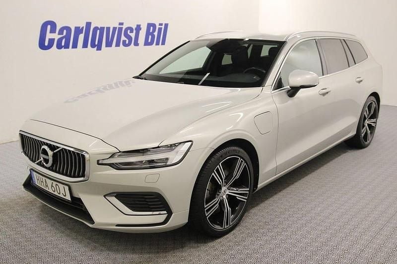 Birch light metallic Begagnad 2022 Volvo V60 Inscription Kombi | 409 000 kr (Dyr) - Bild 1/4