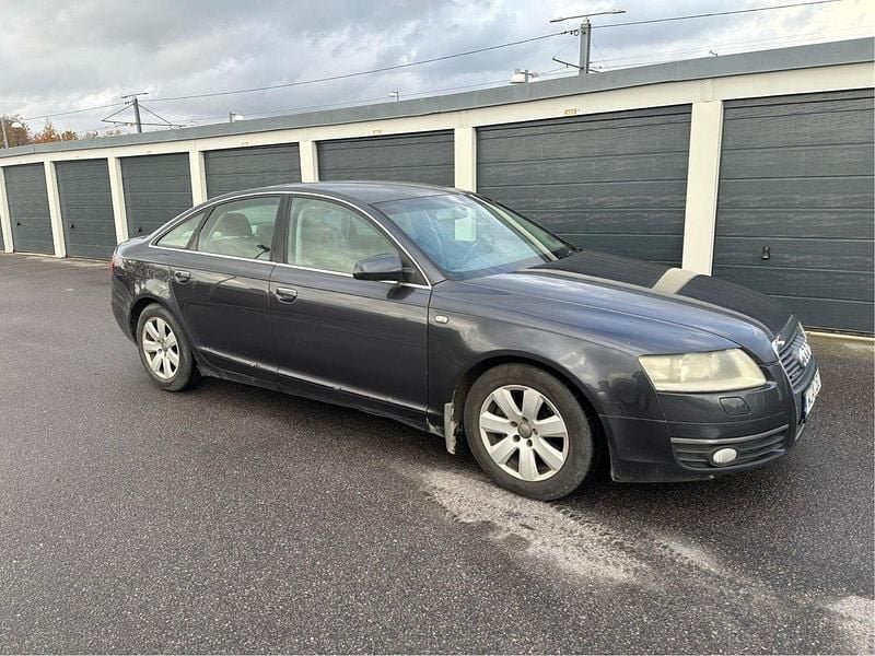 Grå Begagnad 2006 Audi A6 Proline Sedan | 15 000 kr (Superpris) - Bild 1/4