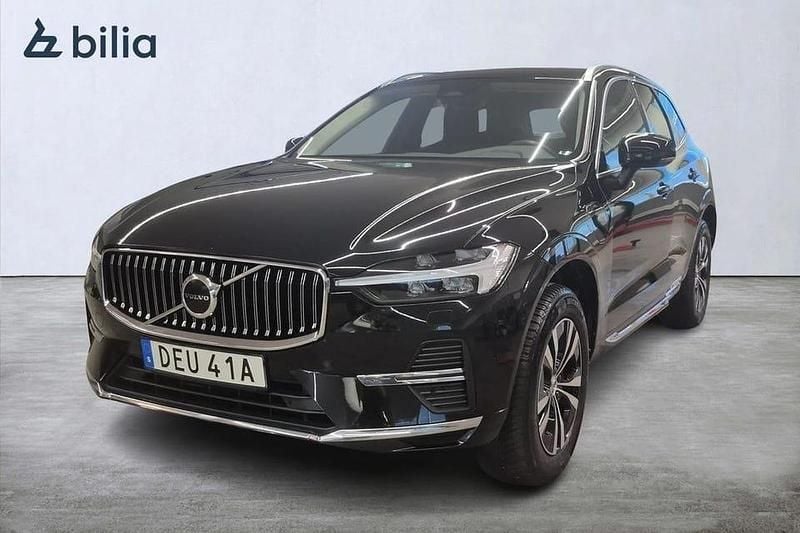 Begagnad Volvo XC60 Core 355 HK (261 kW) 2023 Svart SUV