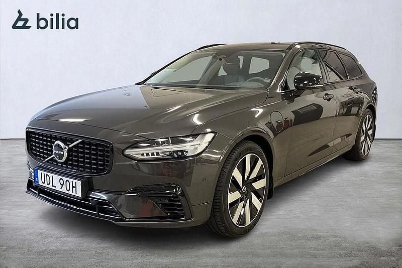 Grå Begagnad 2025 Volvo V90 Plus Kombi | 489 000 kr (Bra pris) - Bild 1/3