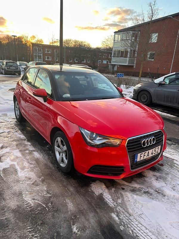 Begagnad Audi A1 Sportback 90 HK (66 kW) 2014 Halvkombi