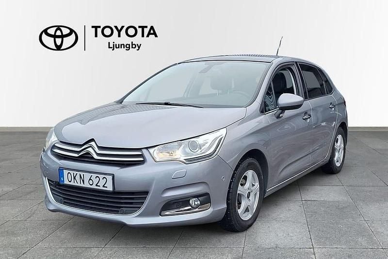 Silver Begagnad 2016 Citroën C4 PureTech Halvkombi | 95 000 kr (Marknadspris) - Bild 1/4