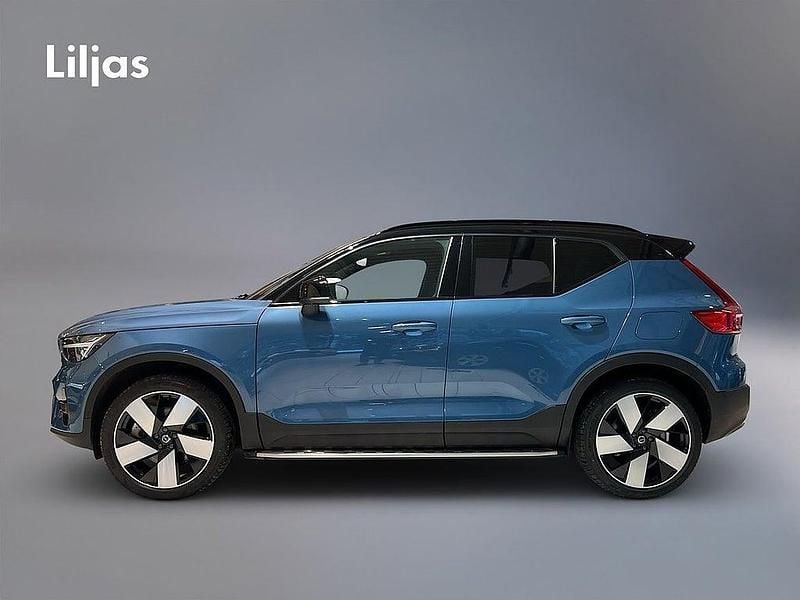 Begagnad Volvo EX40 Ultra 188 kW (256 HK) 2024 Blå SUV
