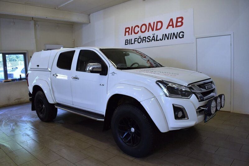 Vit Begagnad 2017 Isuzu D-Max Pickup | 329 900 kr - Bild 1/4