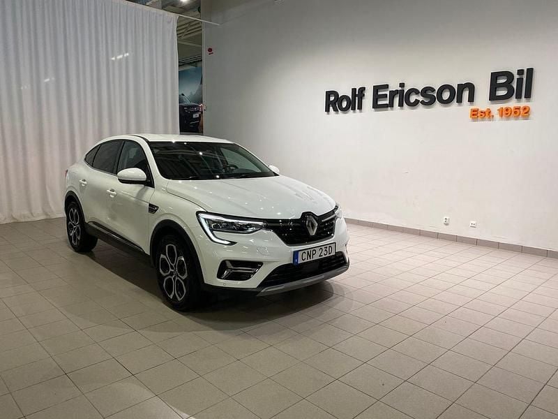 Vit Begagnad 2023 Renault Arkana Techno SUV | 259 500 kr (Marknadspris) - Bild 1/4
