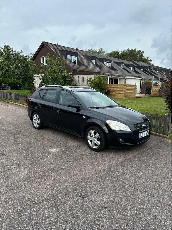 Svart Begagnad 2009 Kia Ceed Kombi | 27 000 kr (Lite dyr) - Bild 1/4