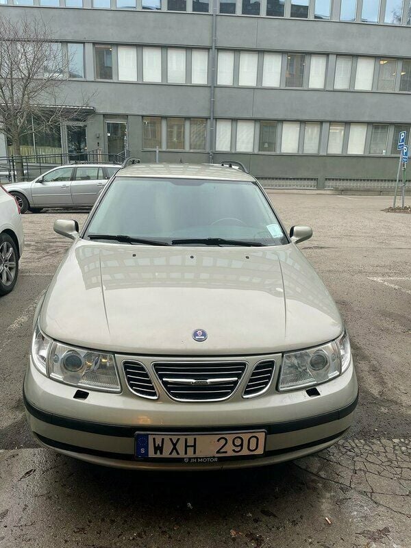 Begagnad Saab 9-5 Linear 150 HK (110 kW) 2005 Grön (silver) Kombi