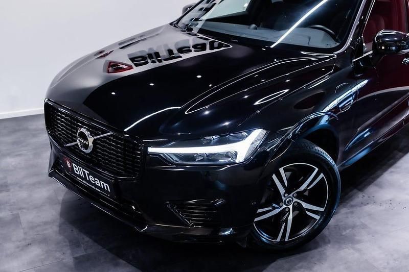 Begagnad Volvo XC60 R-Design 392 HK (288 kW) 2021 Svart SUV