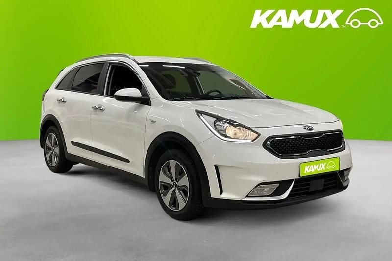 Vit Begagnad 2016 Kia Niro Plus SUV | 159 800 kr (Lite dyr) - Bild 1/4