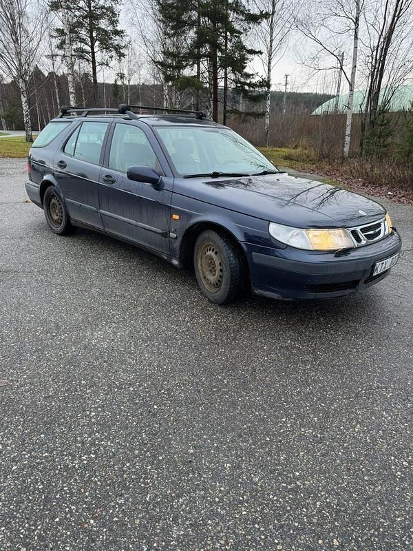 Begagnad 1999 Saab 9-5 Kombi | 16 000 kr (Lite dyr) - Bild 1/2