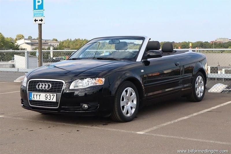 Svart samma som bilen Begagnad 2006 Audi A4 Cabriolet Cab | 124 900 kr - Bild 1/4