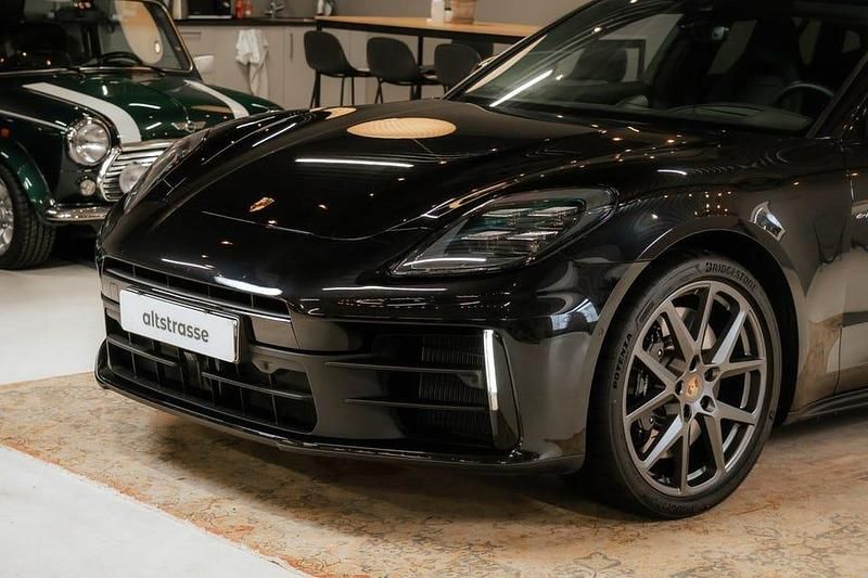 Begagnad Porsche Panamera 4S 544 HK (400 kW) 2024 Svart Sedan