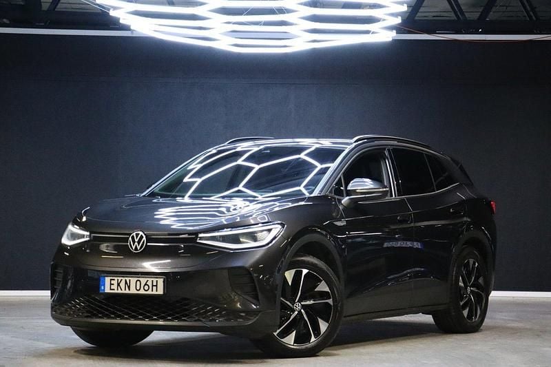 Mörkgrå (grå) Begagnad 2021 VW ID.4 Pro Performance SUV | 259 900 kr (Marknadspris) - Bild 1/4