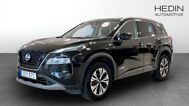 Svart (black) Begagnad 2023 Nissan X-Trail N-Connecta SUV | 279 900 kr - Bild 1/4