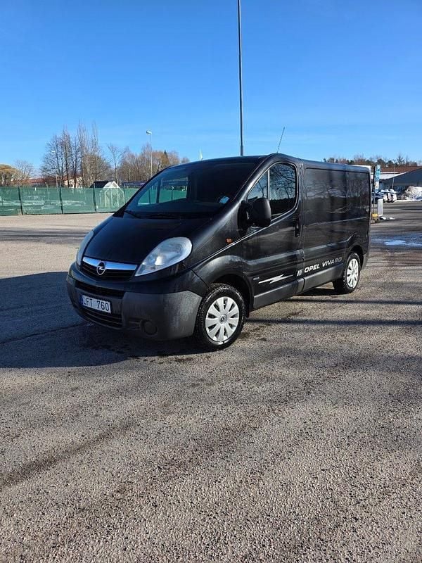 Begagnad Opel Vivaro 114 HK (83 kW) 2011 Minibuss